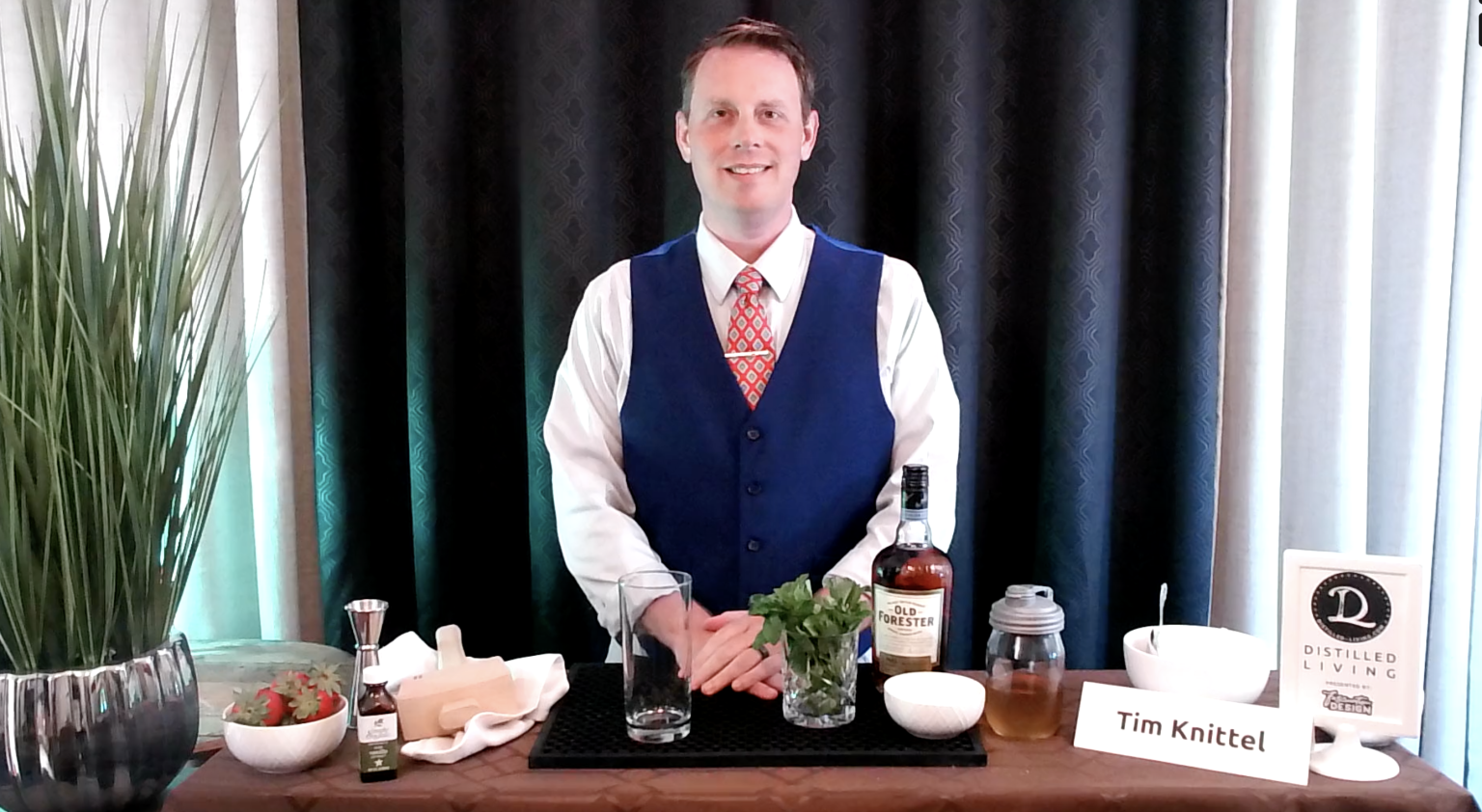 KY Derby Mint Julep Video Churchill Downs Matt Winn's Restaurant